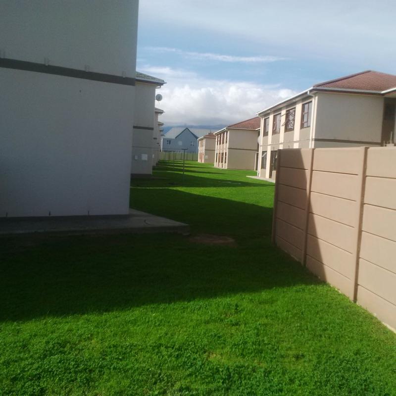 To Let 2 Bedroom Property for Rent in Whispering Pines Western Cape